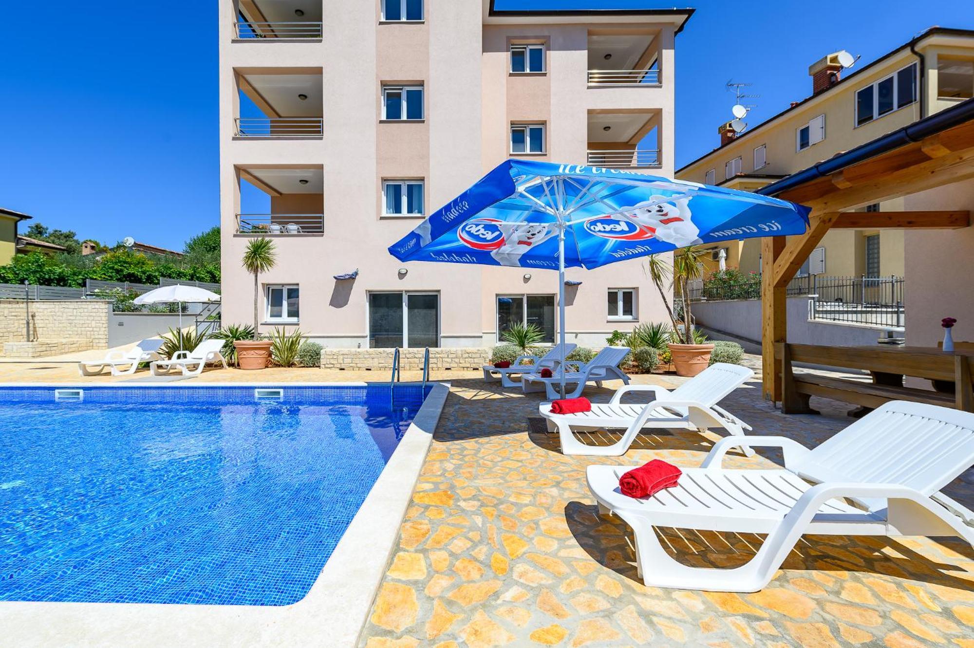 Stancija Amorozo 5 Ap 2 Porec Ngoại thất bức ảnh
